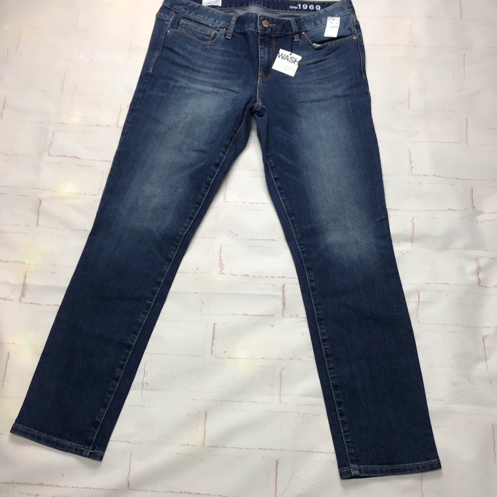NWT: GAP 1969 Skinny Women's Blue Jeans size 32